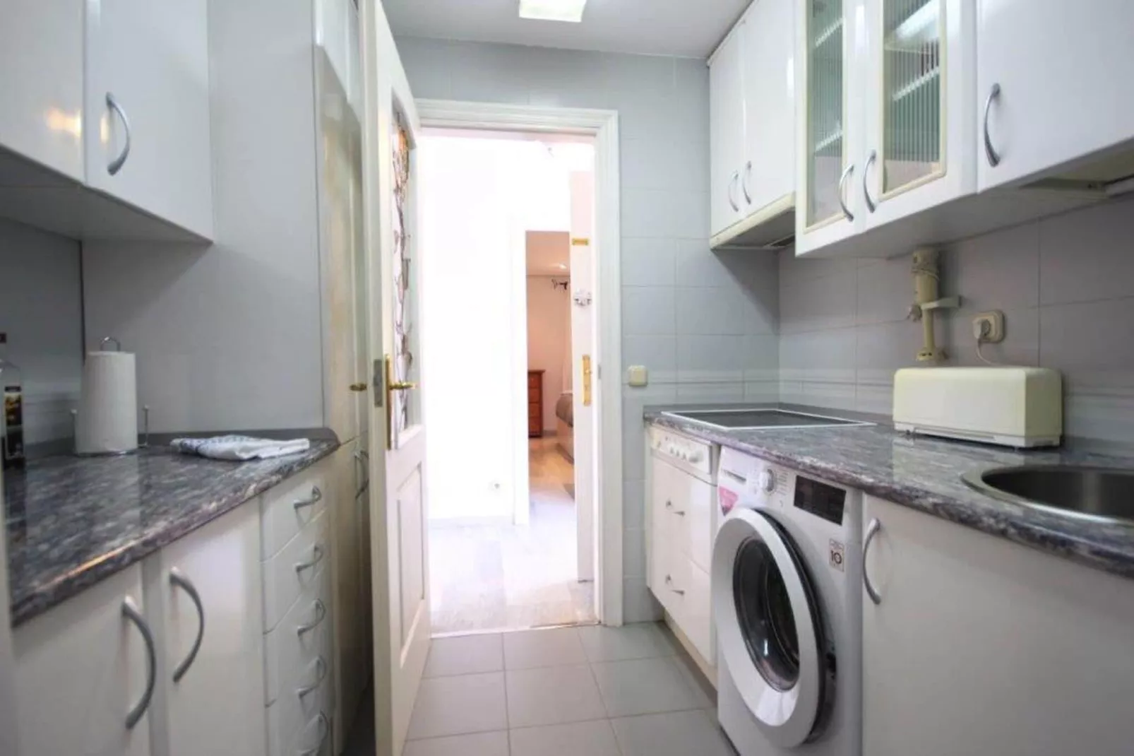 Golden Beach house-Kitchen