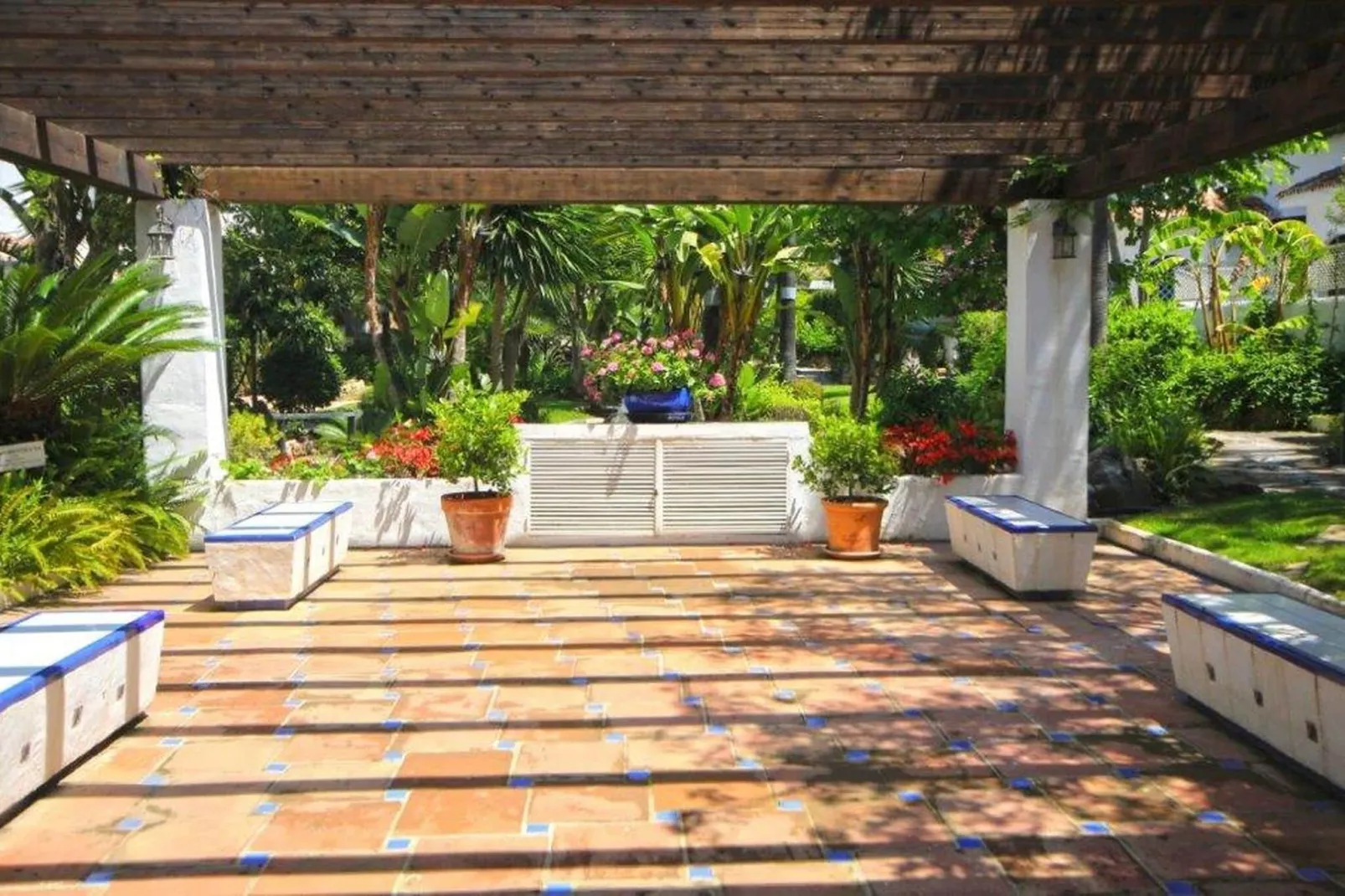 Golden Beach house-Exterior summer
