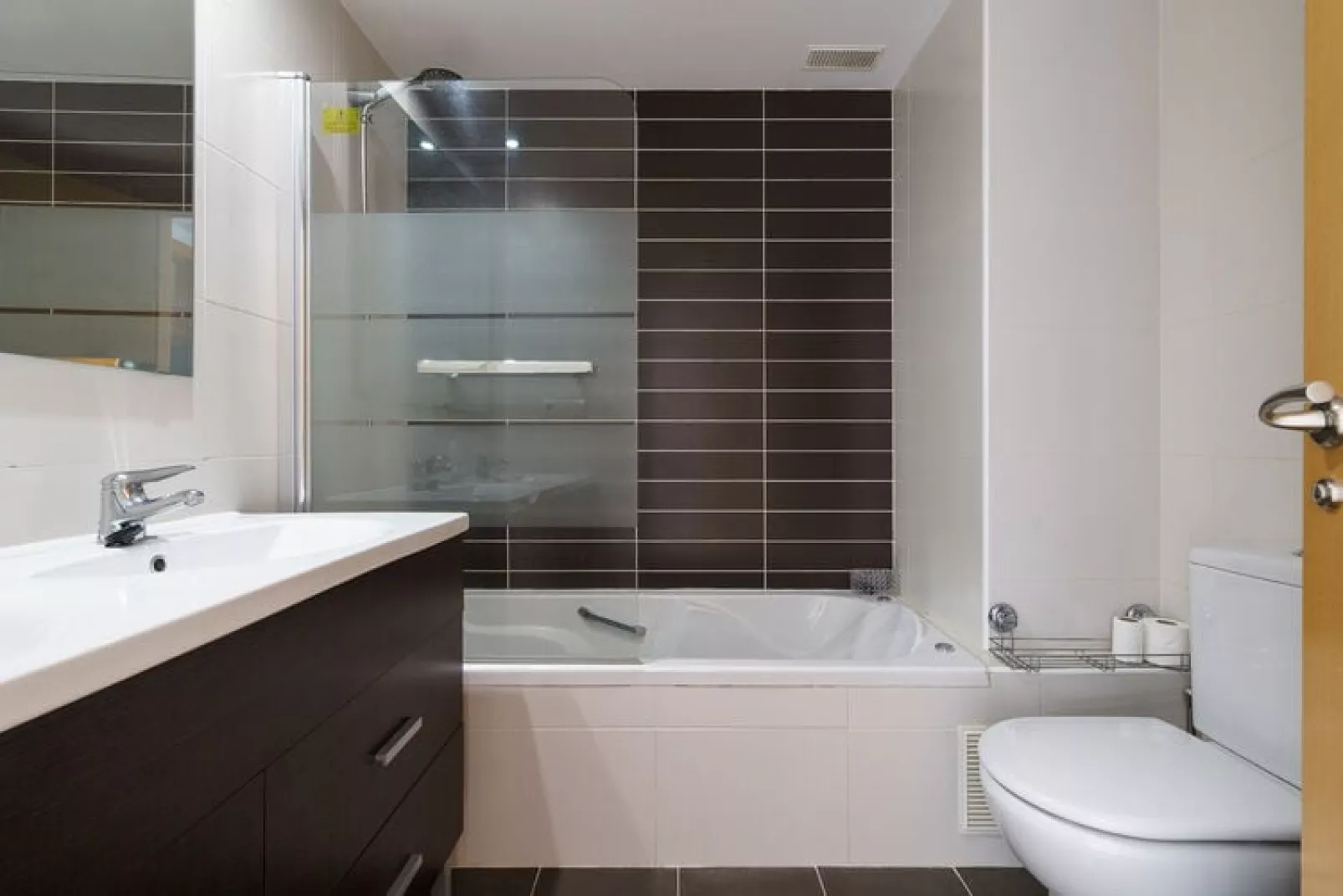 CT 167 - Hollywood Hills in Riviera del Sol-Bathroom