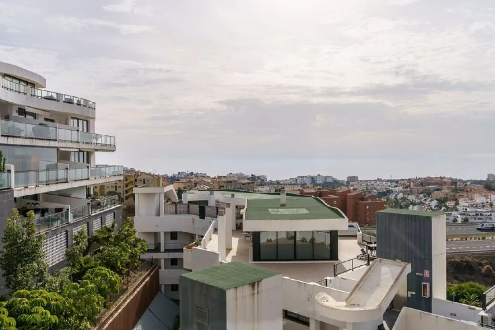 CT 167 - Hollywood Hills in Riviera del Sol-View summer