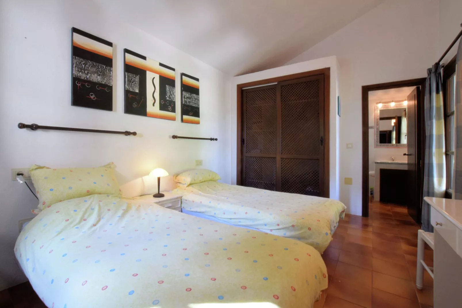 Las Cerezas-Bedroom