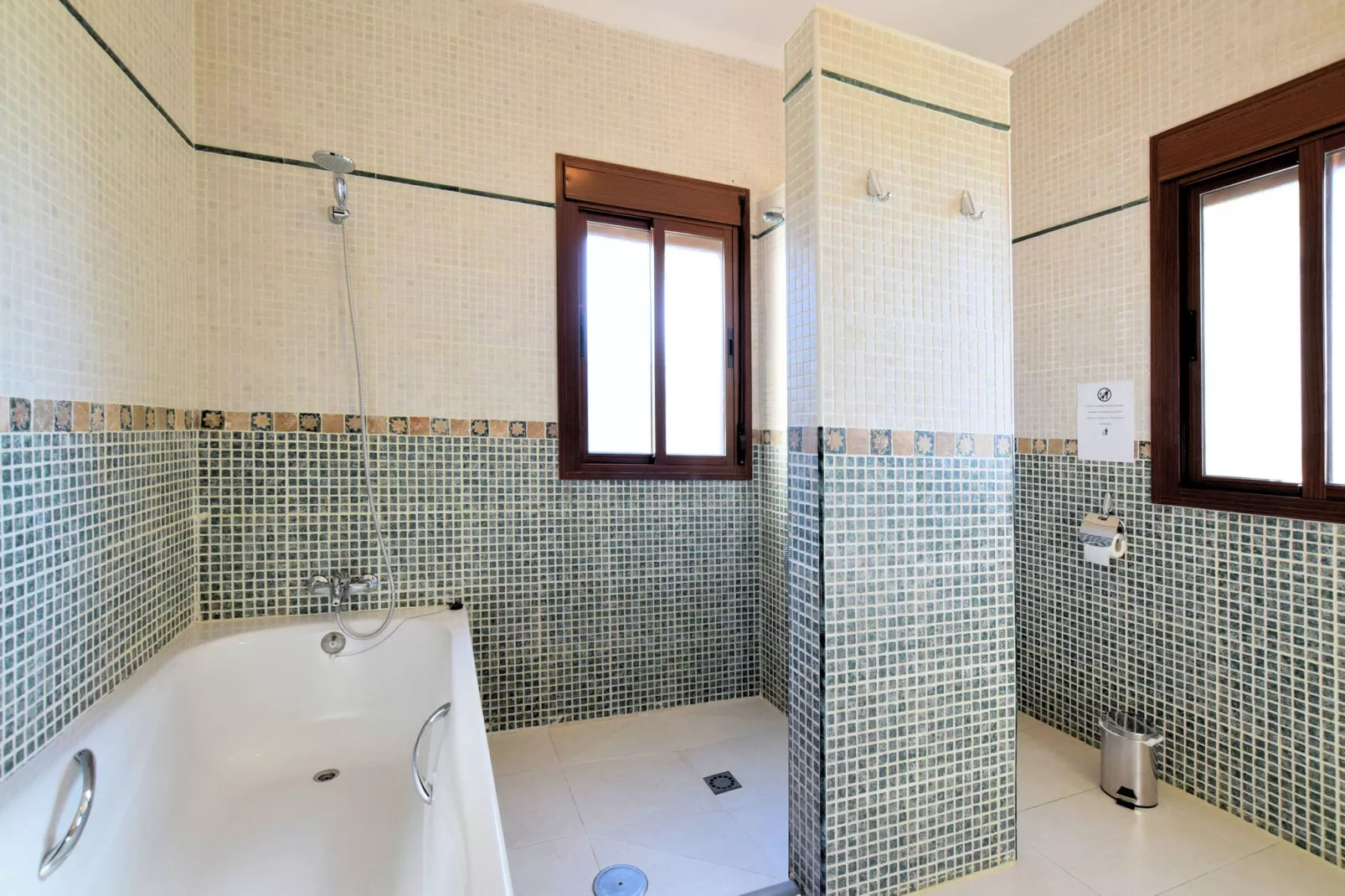 Las Casillas 1-Bathroom