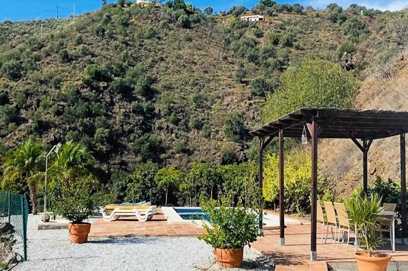 Casa Martijo-Gardens summer