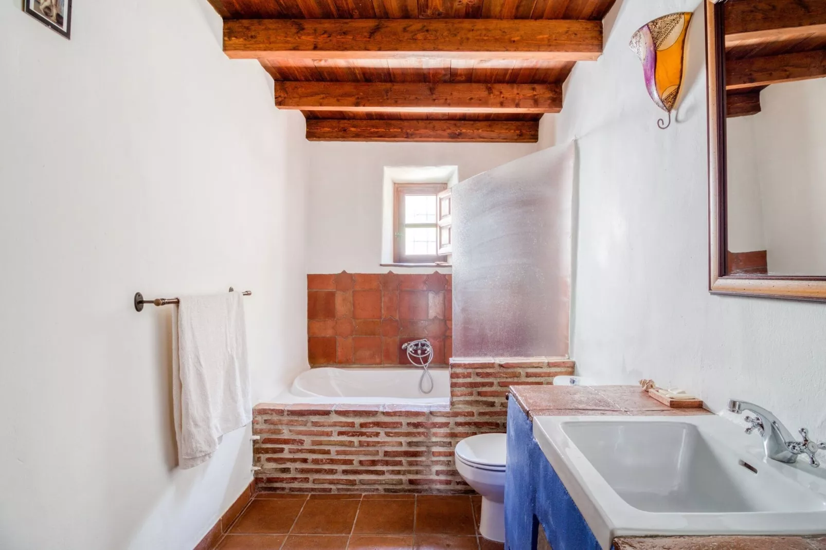 La Zamarra-Bathroom