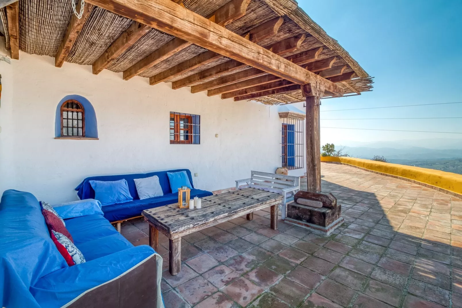 La Zamarra-Terrace balcony