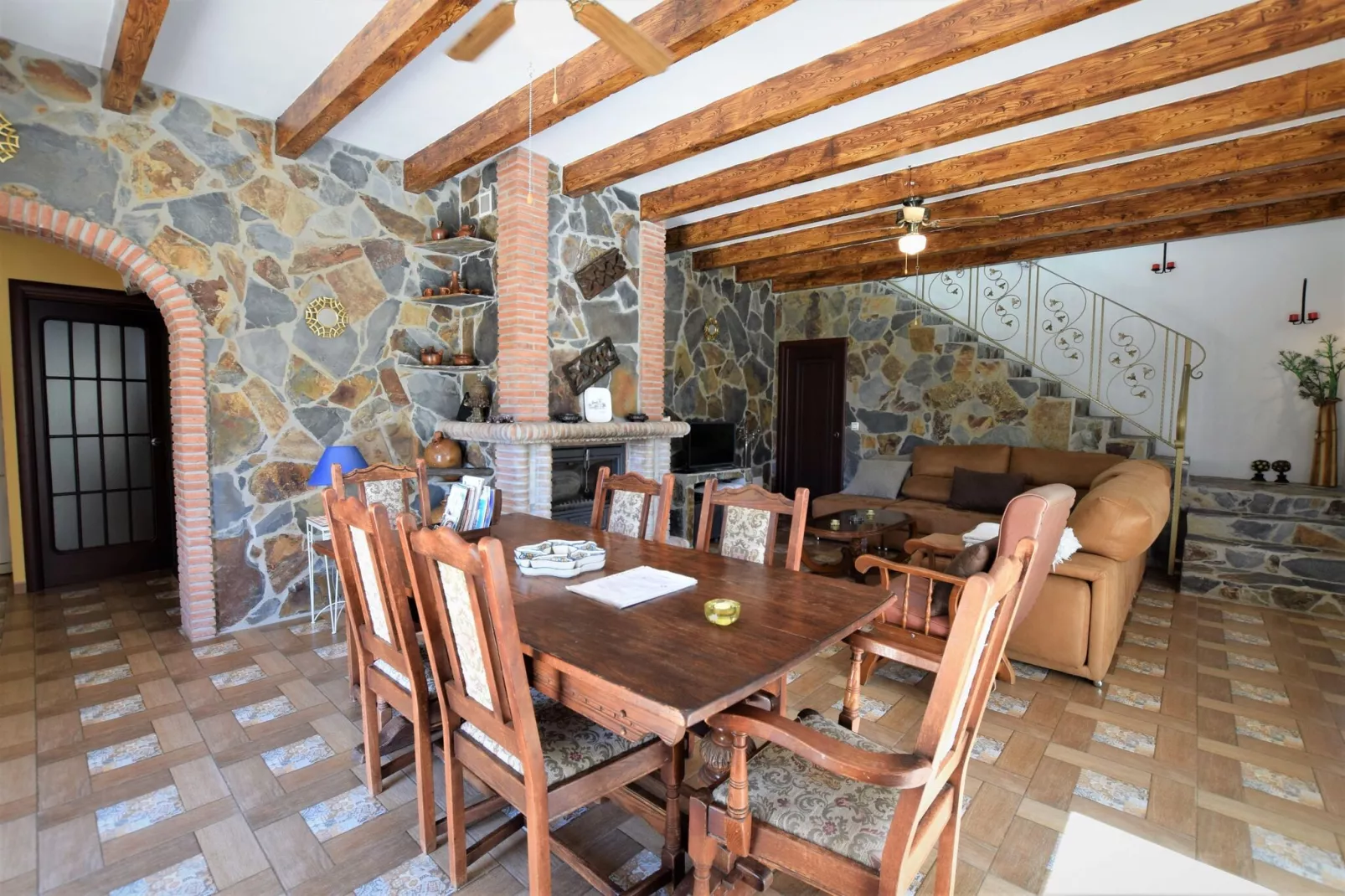 Villa Mariposa-Salle à manger