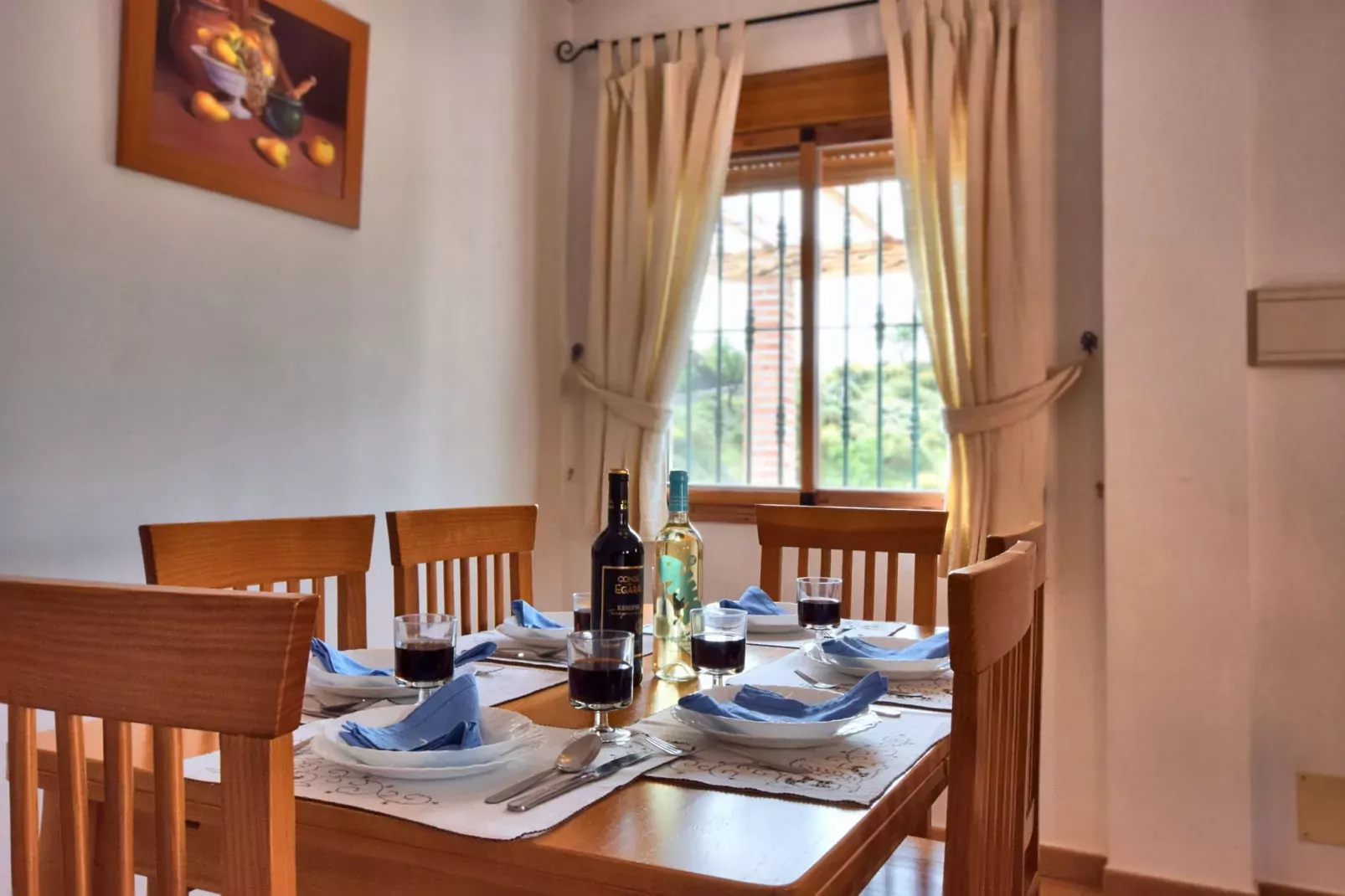 Casa Guzmán-Dining room