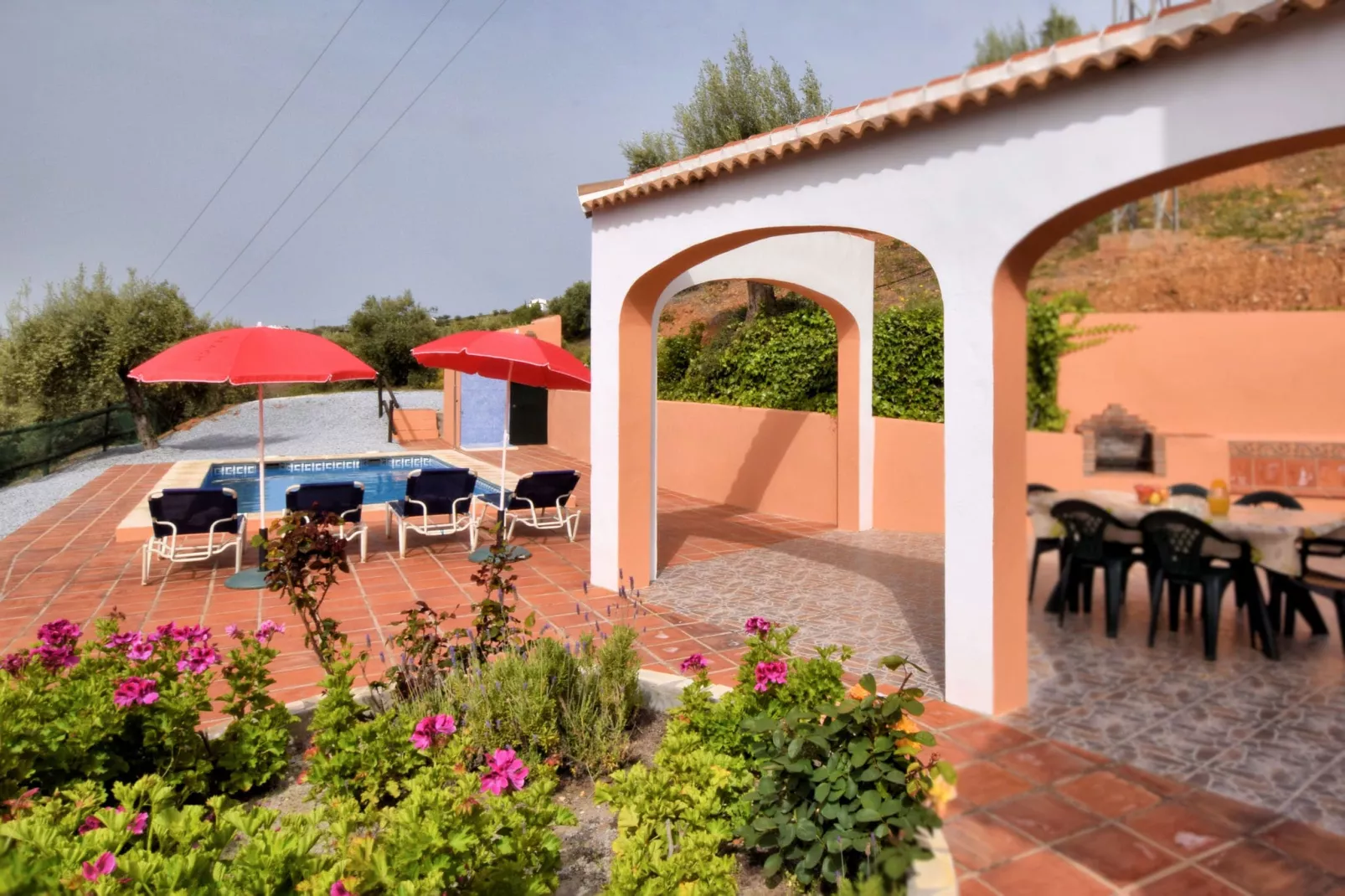 Casa Guzmán-Gardens summer