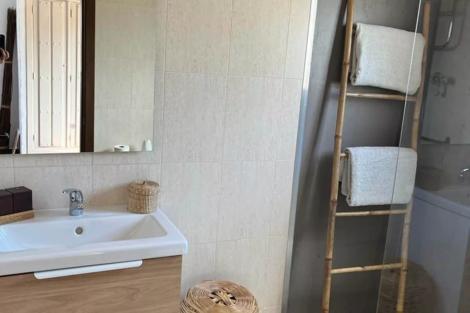 Cortijo A-Bathroom