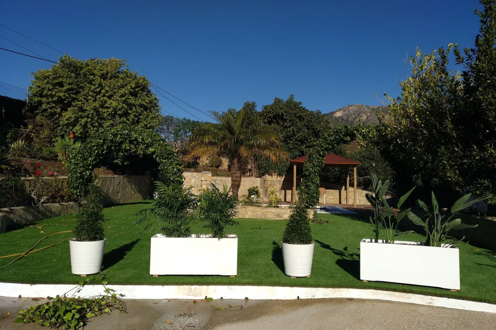 Cortijo Albaricoque-Gardens summer