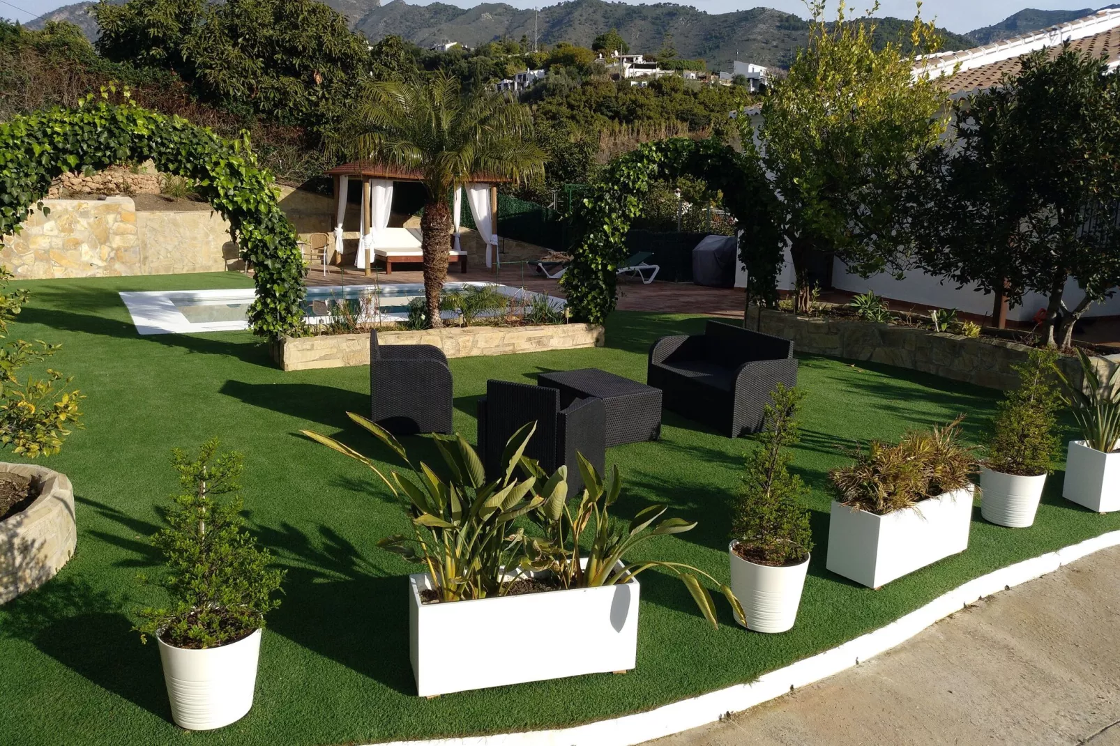 Cortijo Albaricoque-Gardens summer