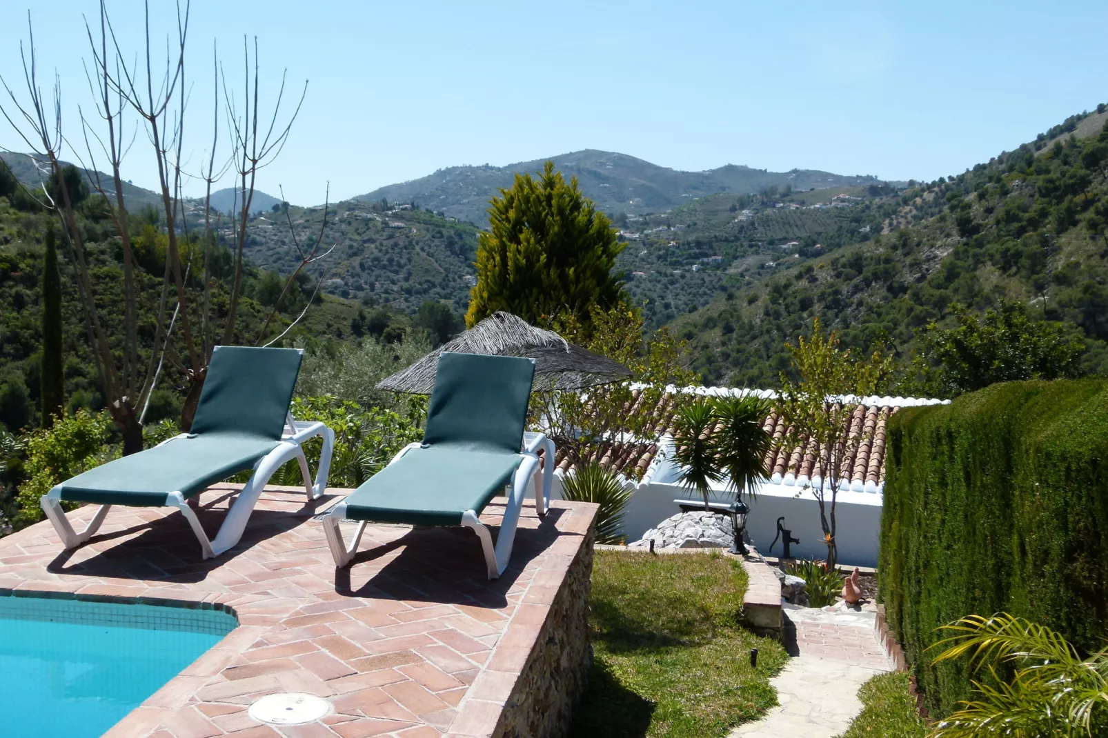 Cortijo Ricardo-View summer