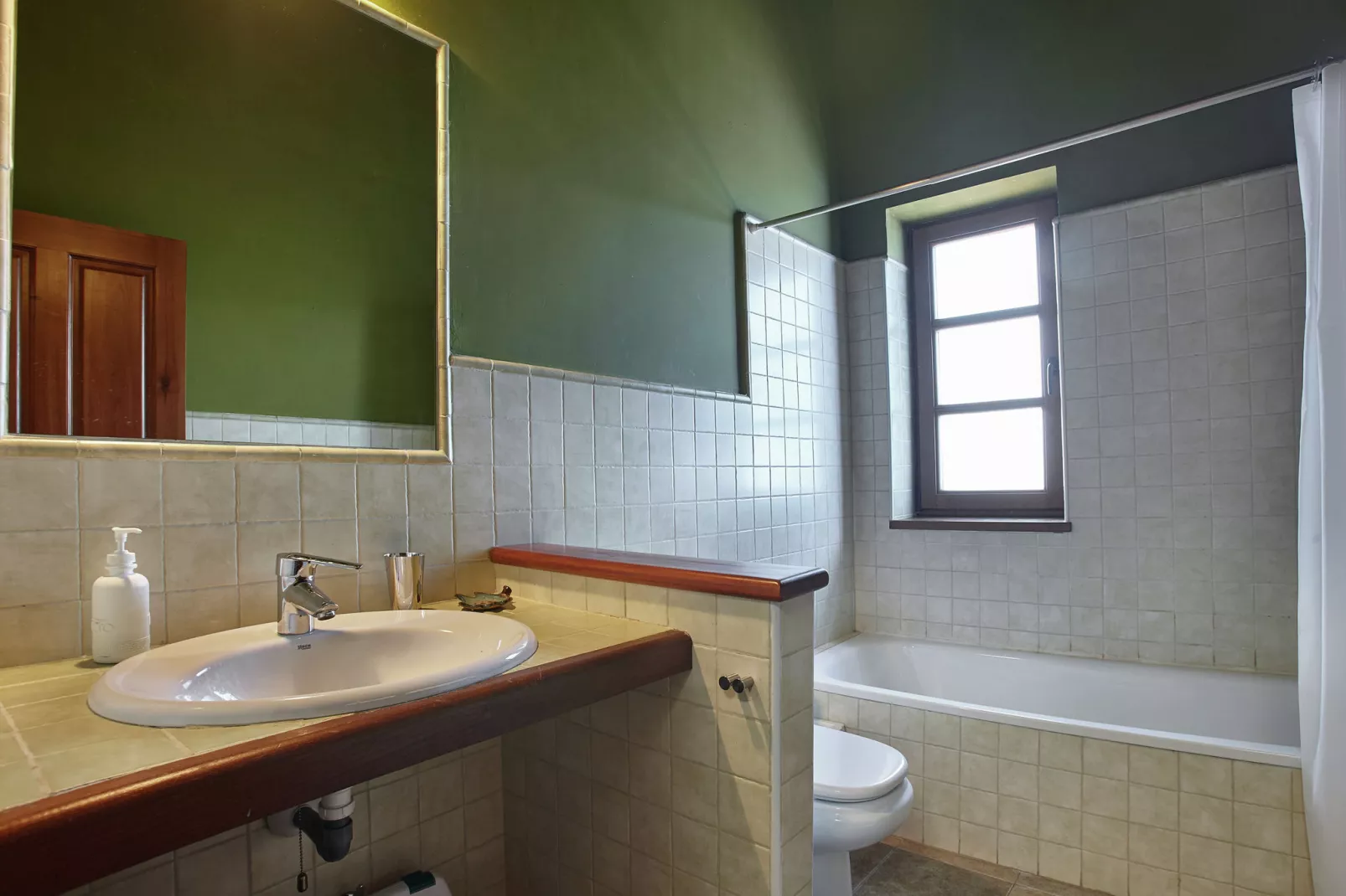 Pruneda I-Bathroom