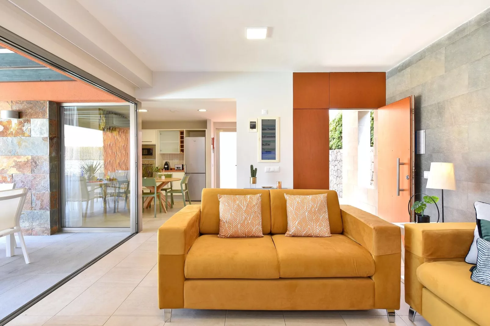 Par 4 Villa 10-Living room