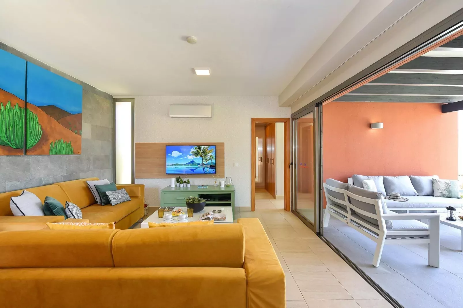 Par 4 Villa 10-Living room