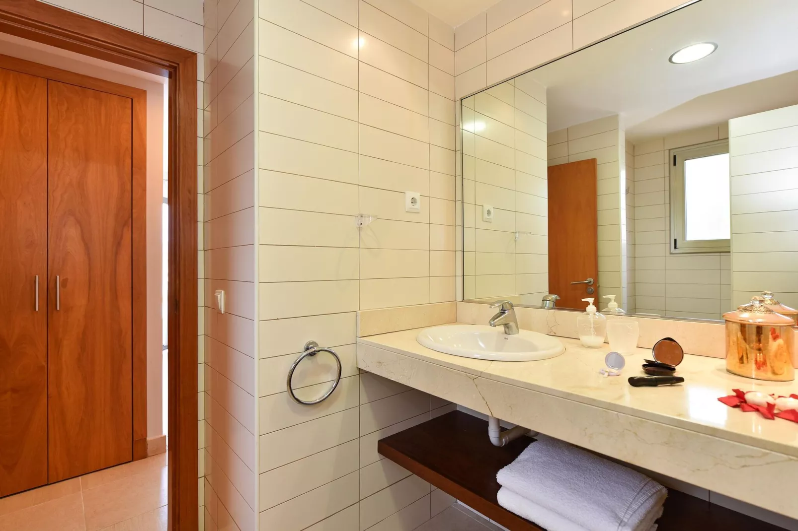 Par 4 Villa 10-Bathroom