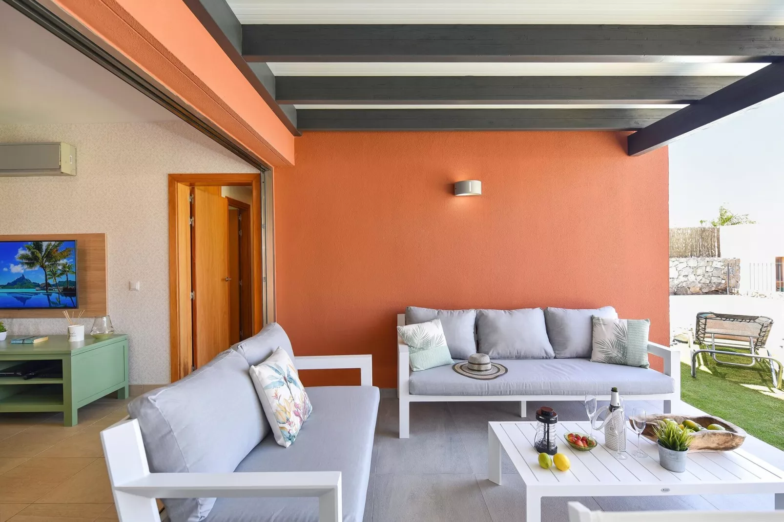 Par 4 Villa 10-Terrace balcony