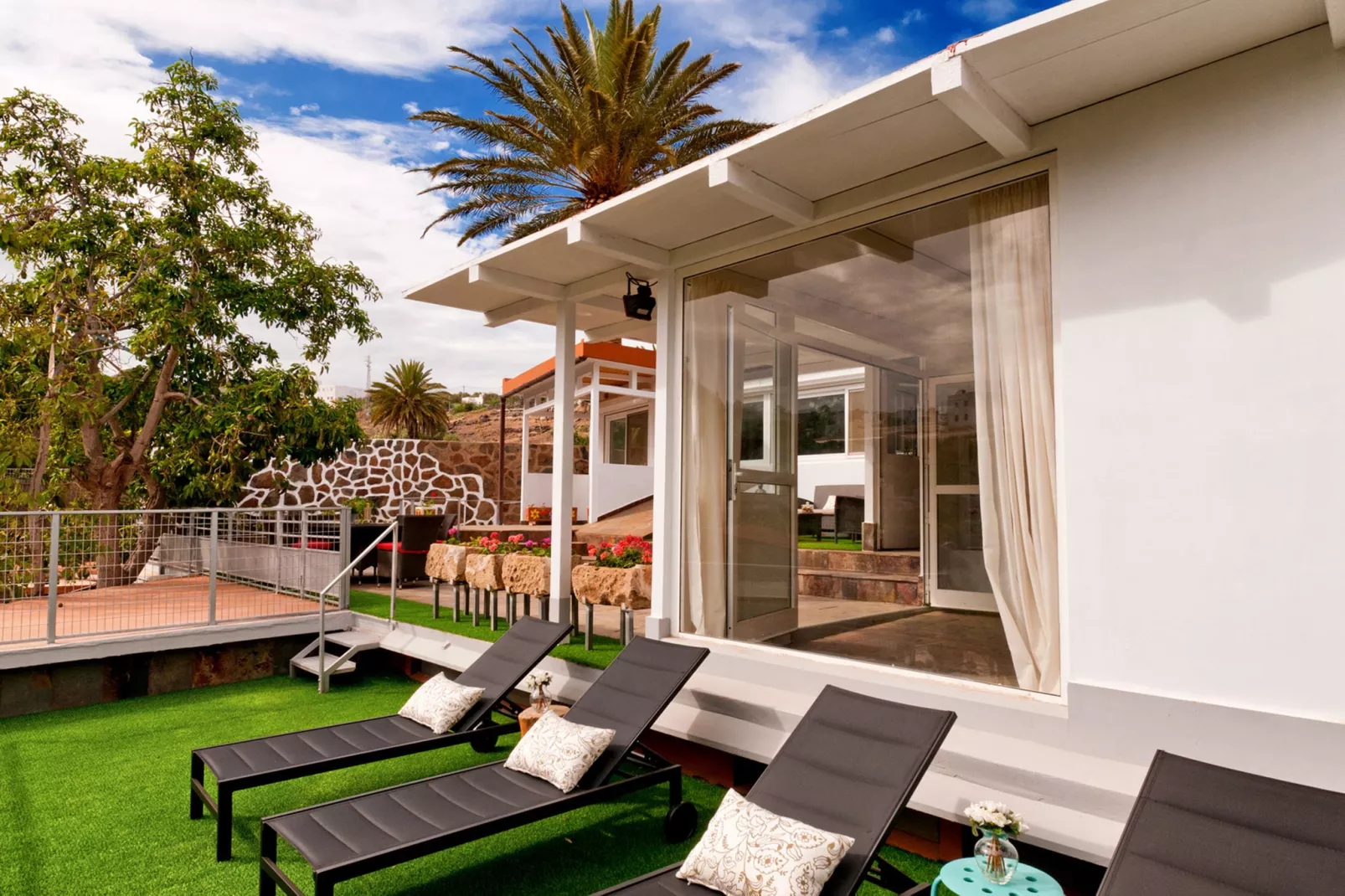 Parralito Ingenio 12 pax-Exterior summer