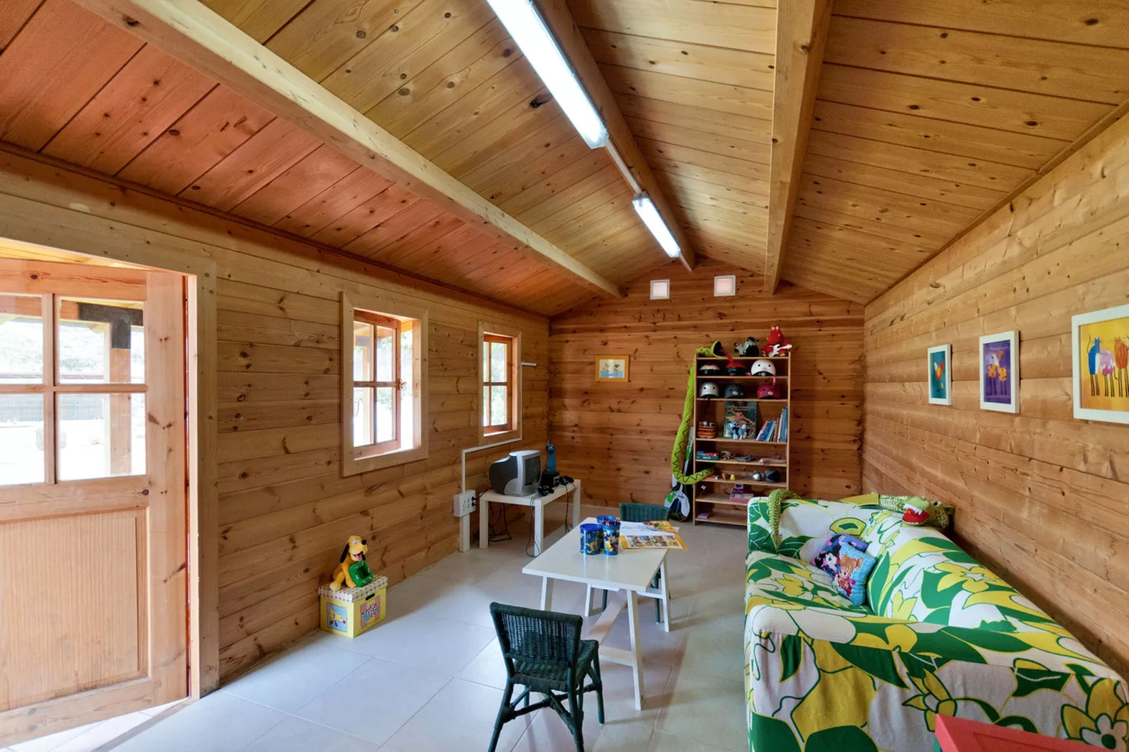 Parralito Ingenio 12 pax-Recreation room