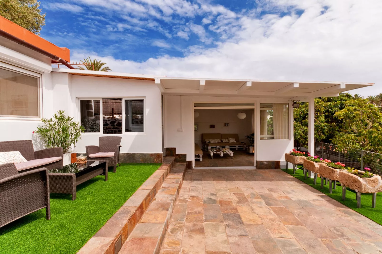 Parralito Ingenio 12 pax-Terrace balcony