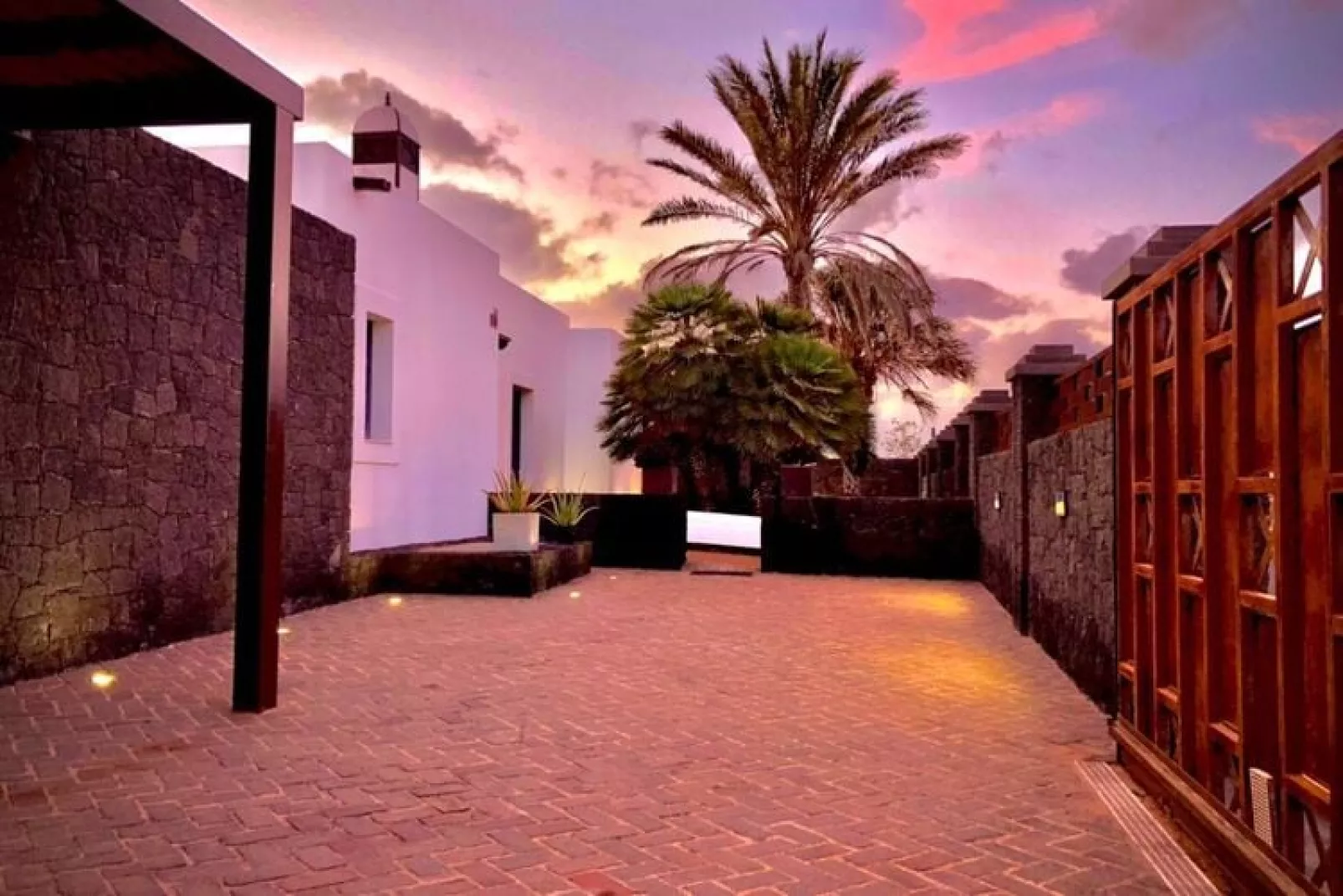 Villa A-Atmosphere