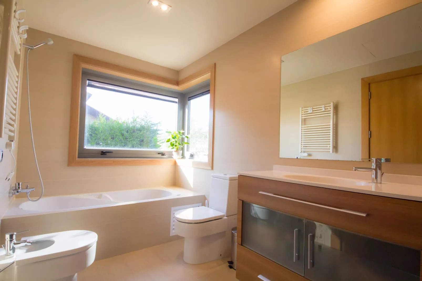 Villa Montalvo-Bathroom