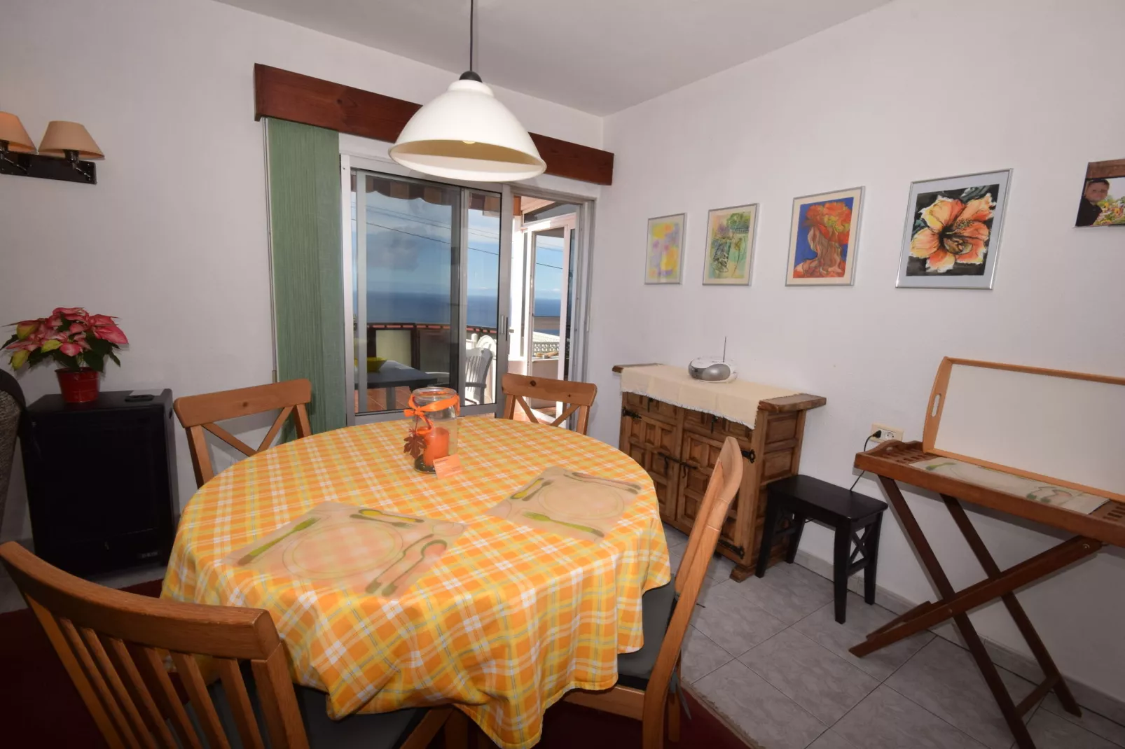 Mesa del Mar-Dining room