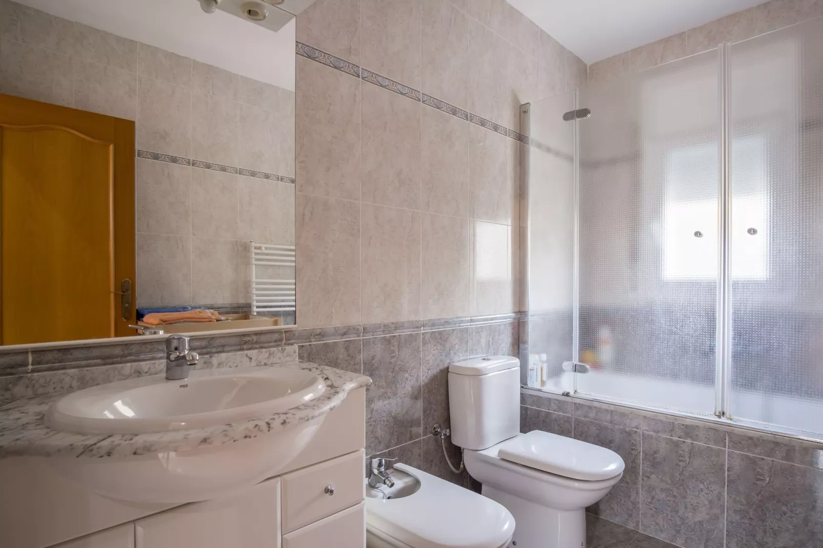 Casa Crepuscle-Bathroom