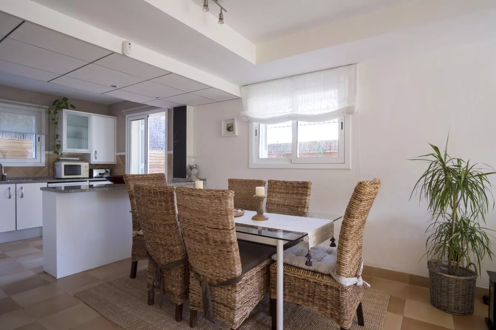 Casa Linda-Dining room