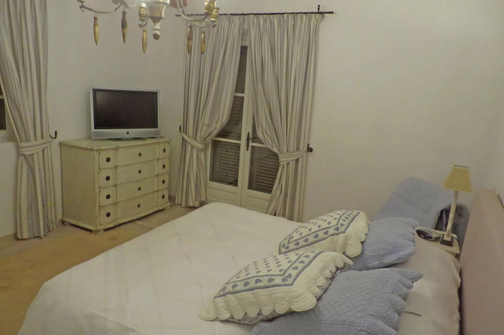 Villa Castellane version 8 pers-Bedroom