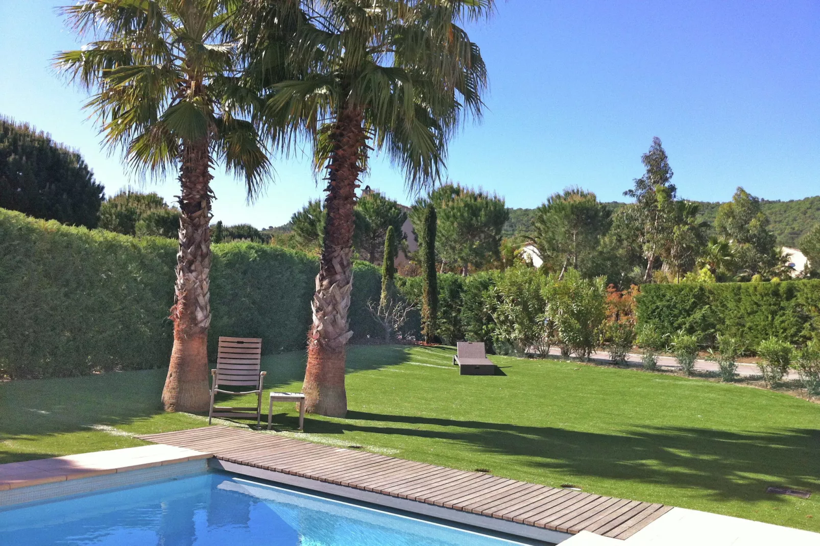 Villa Castellane version 8 pers-Gardens summer