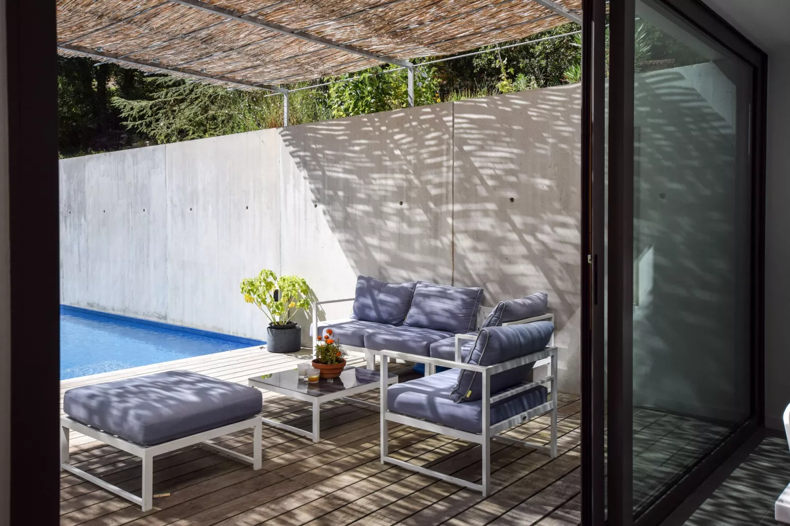 Mas de Liffon-Terrace balcony