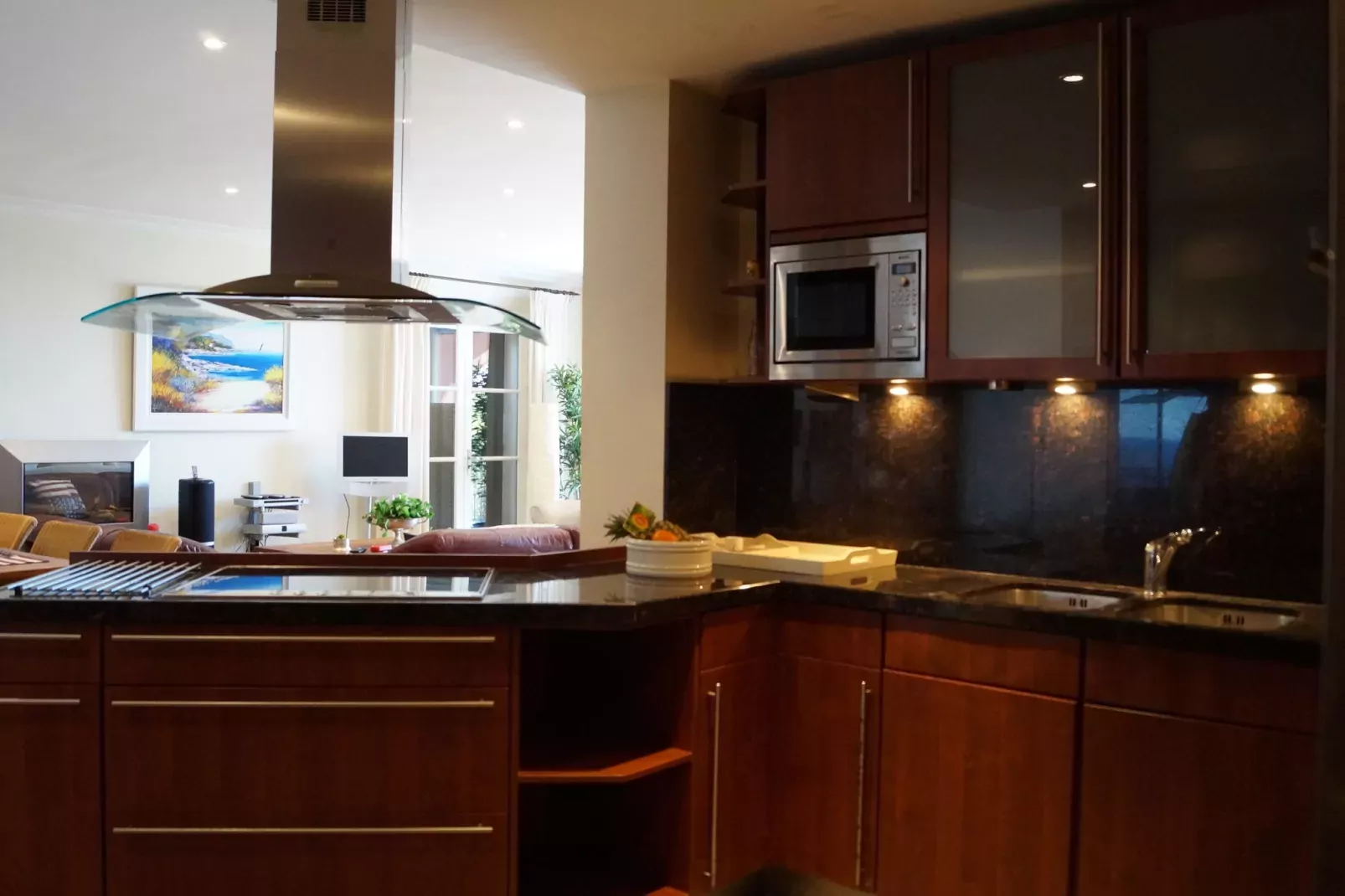 Villa Convivium Anthéor-Kitchen
