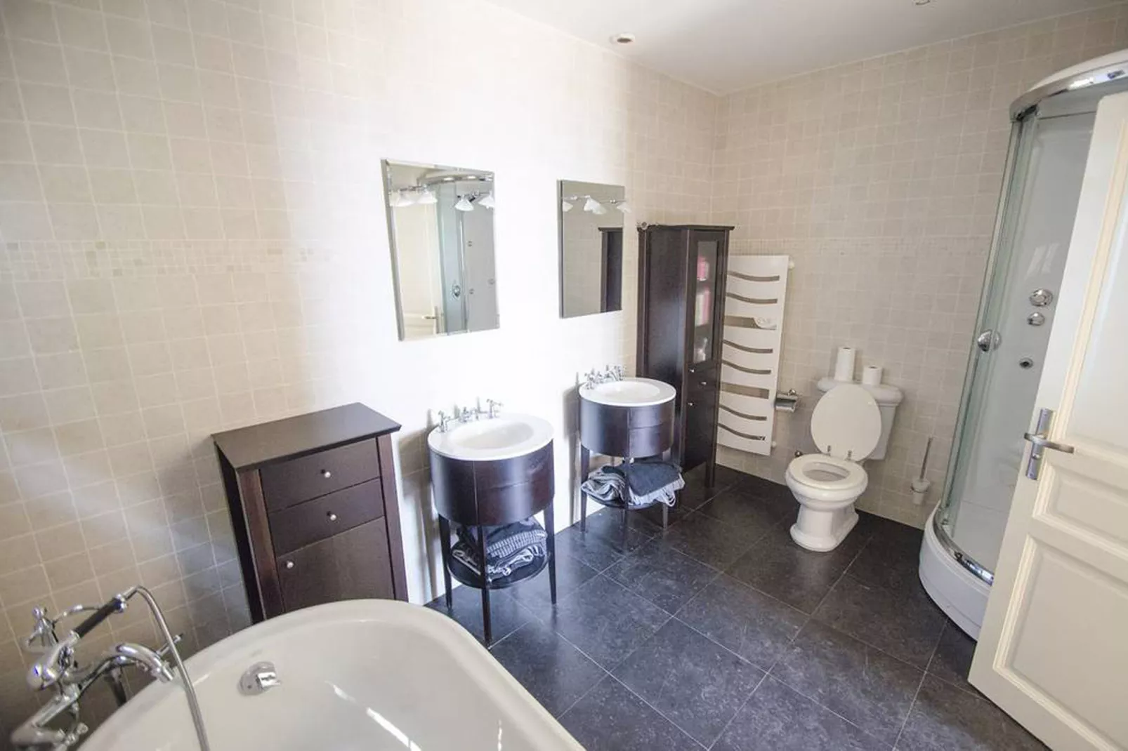 Villa Convivium Anthéor-Bathroom