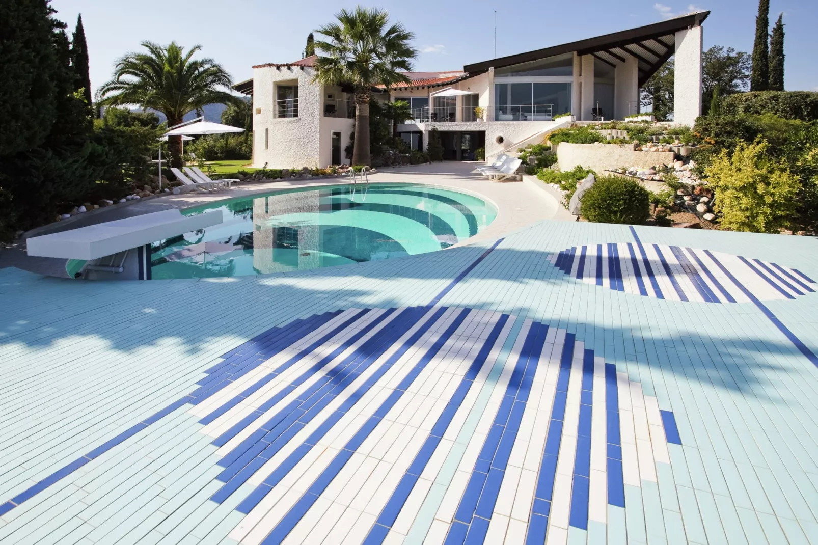 Villa Mandelieu la Napoule-Außenbereich Sommer