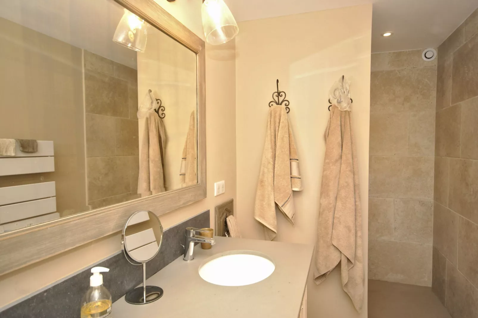 Repos-Bathroom