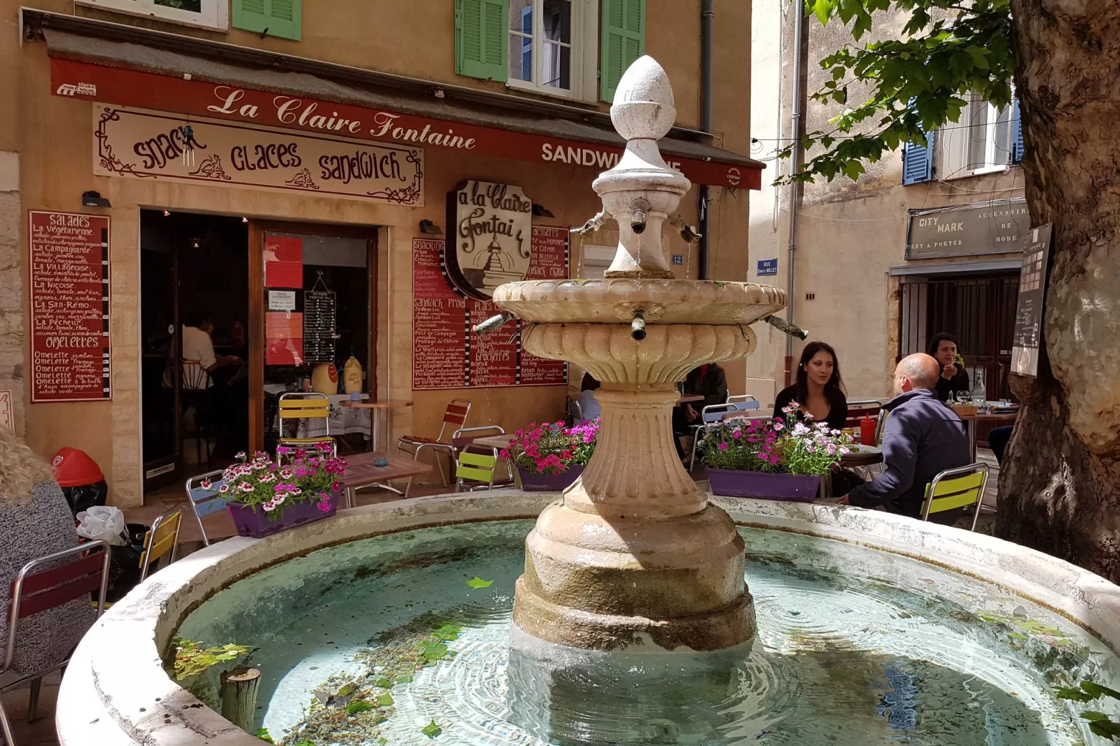 Les Lavandes-Areas summer 20km