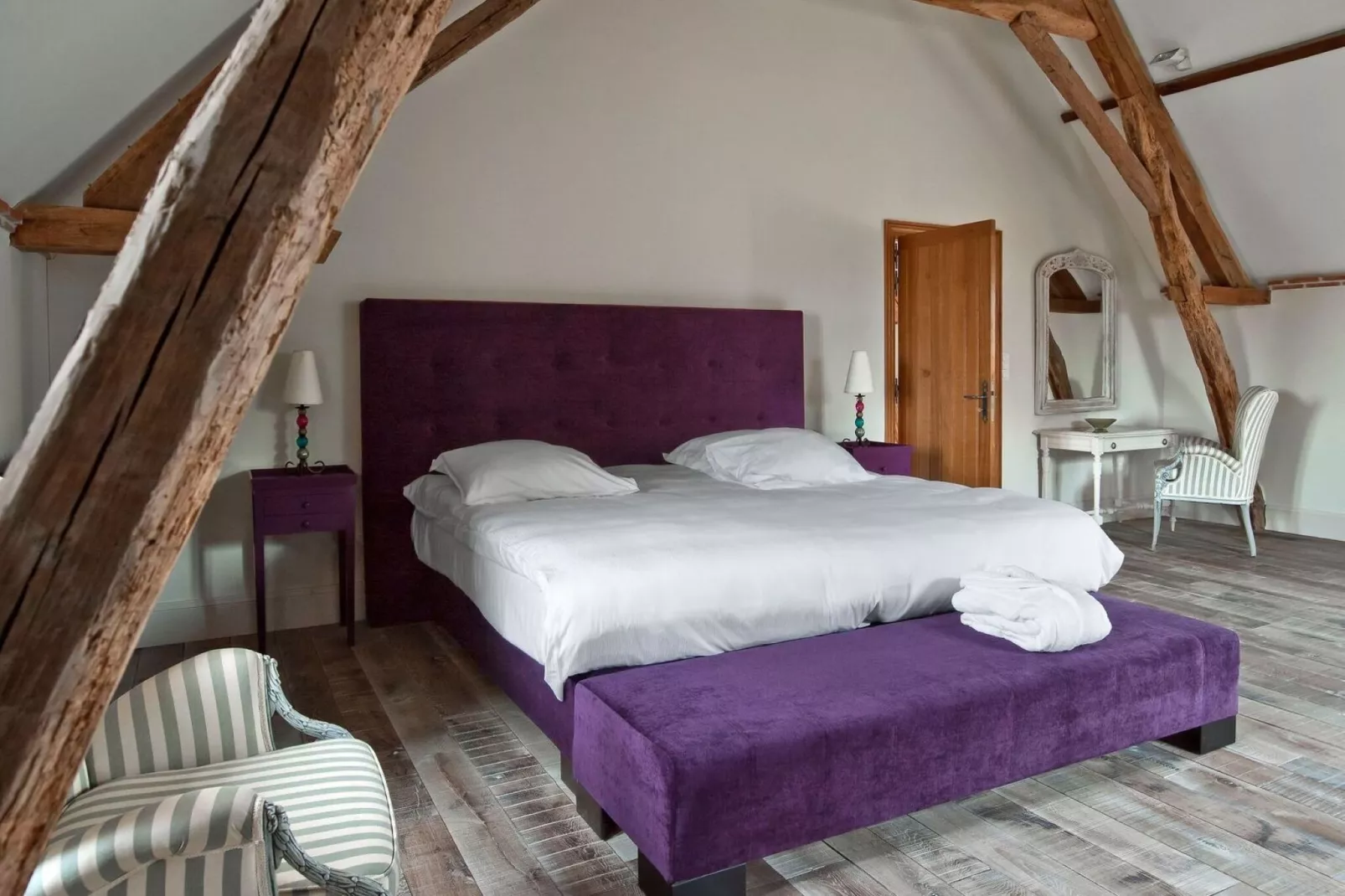 Château la Colombie-Bedroom
