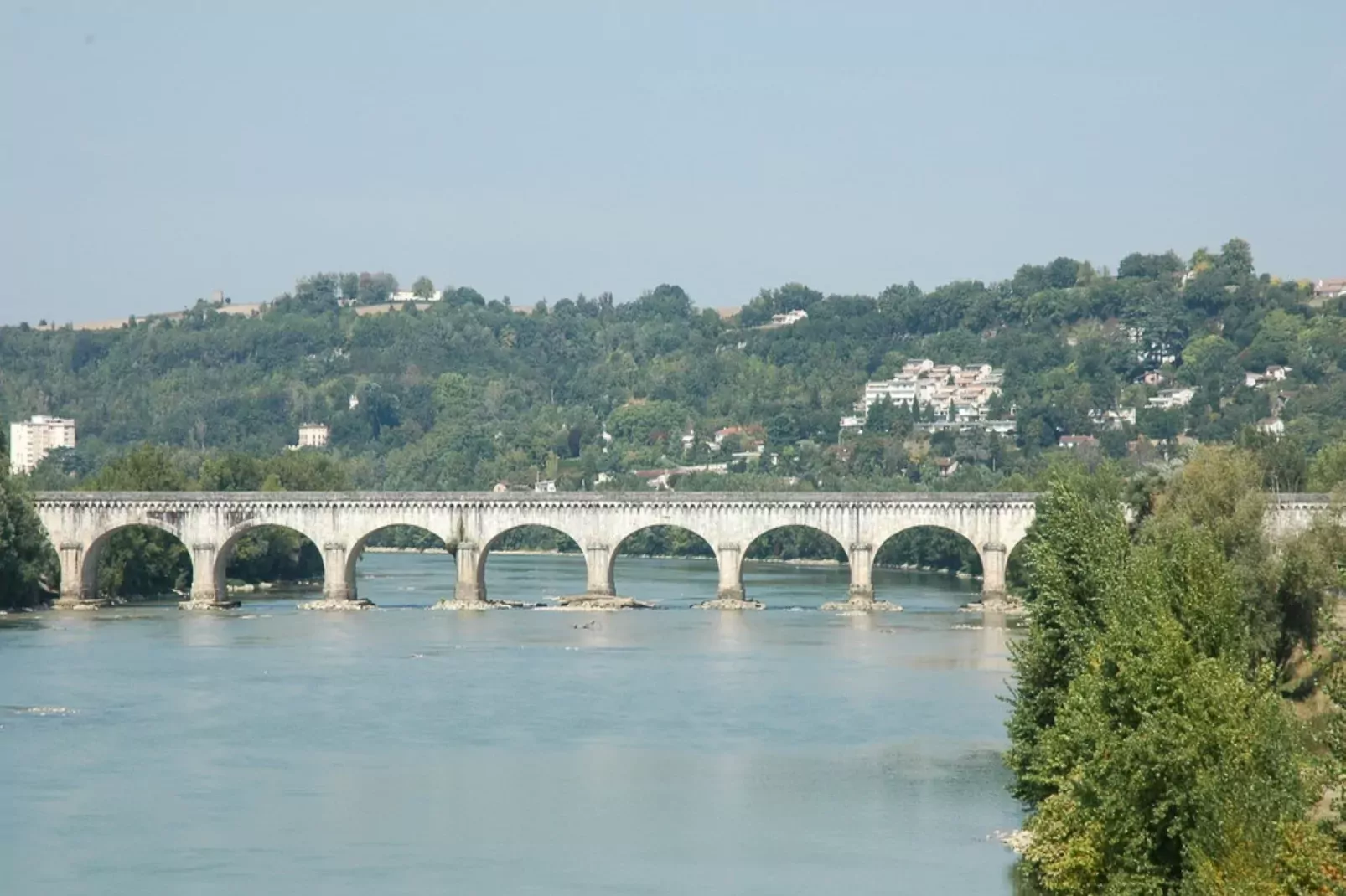 Château la Colombie-Areas summer 5km