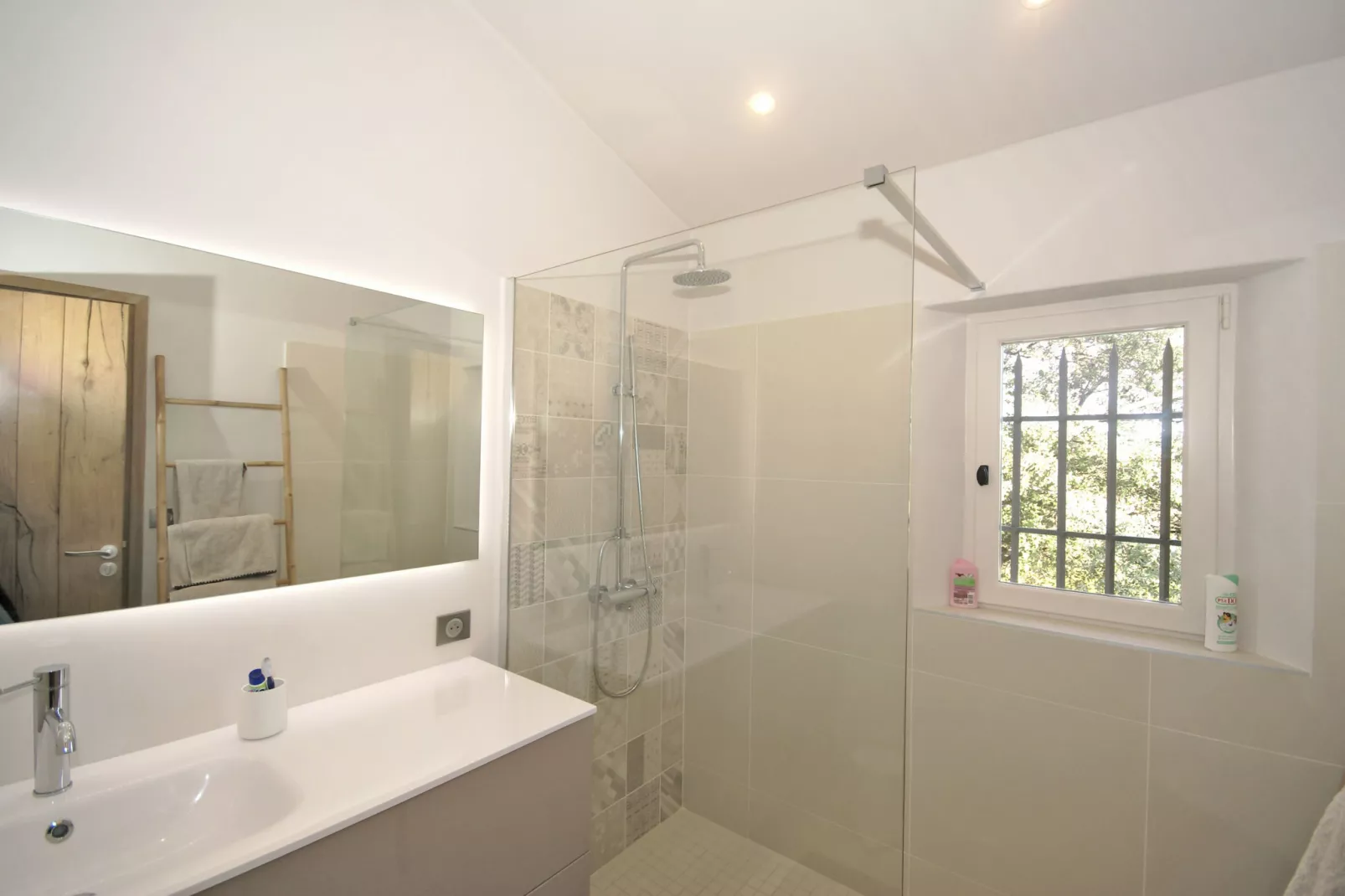 Bastide provencale-Salle de bain
