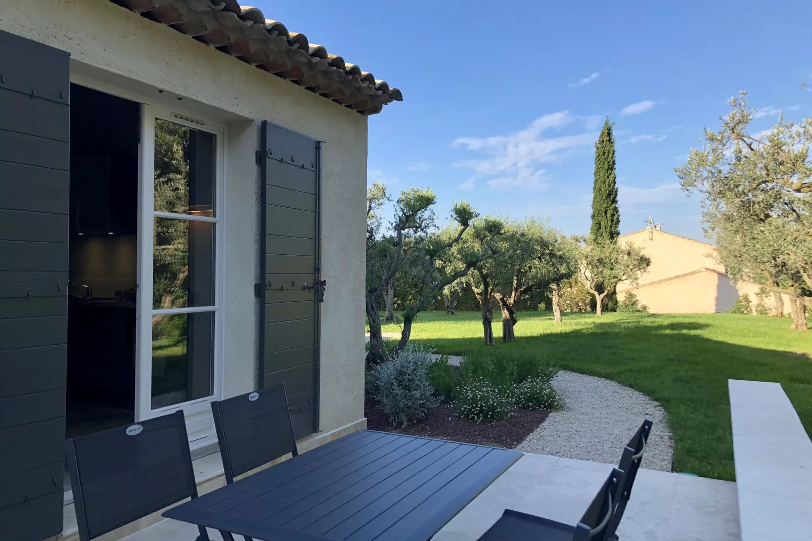 Mazet provencale-Terrace balcony