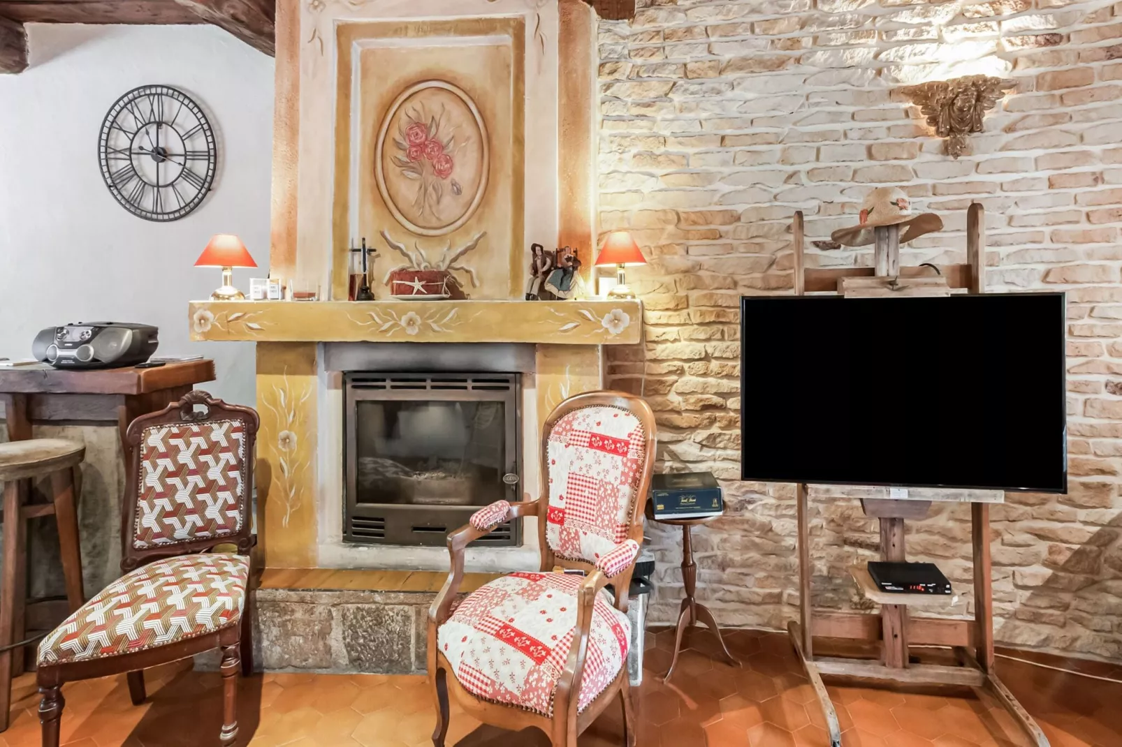 Chapelle de Lorgues-Living room