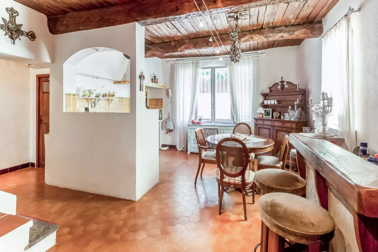 Chapelle de Lorgues-Dining room