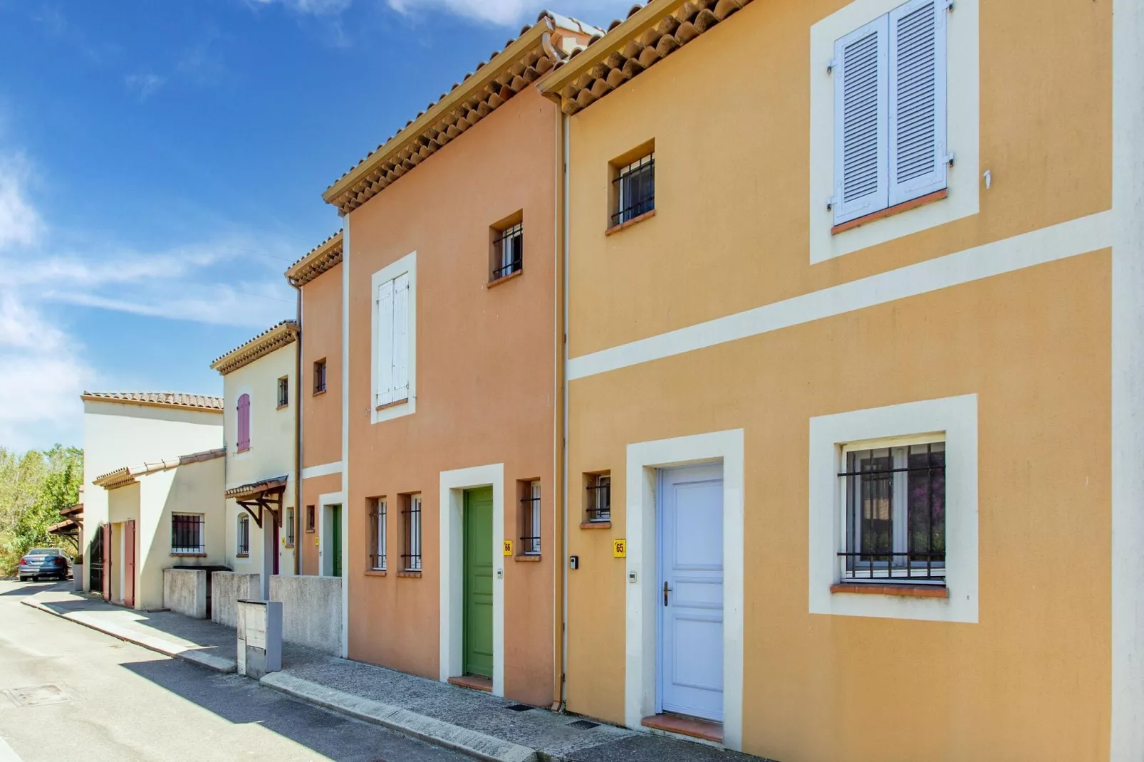 Mazet de Camargue-Exterior summer