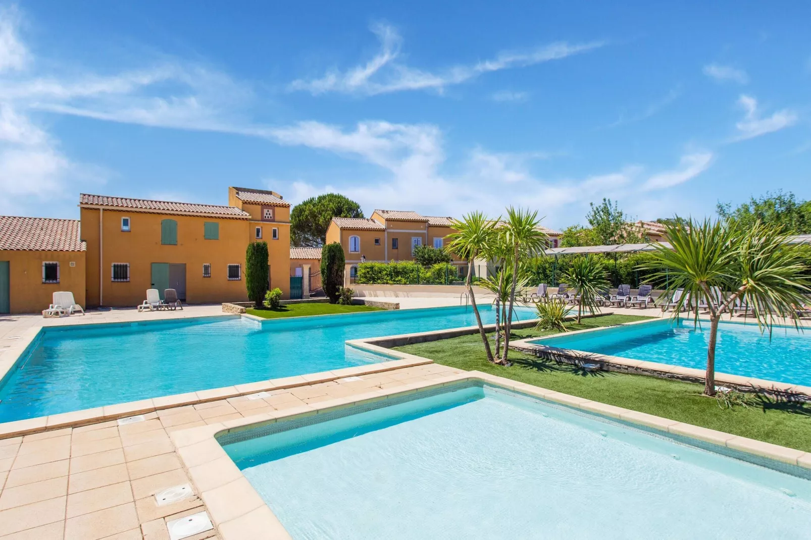 Mazet de Camargue-Pool