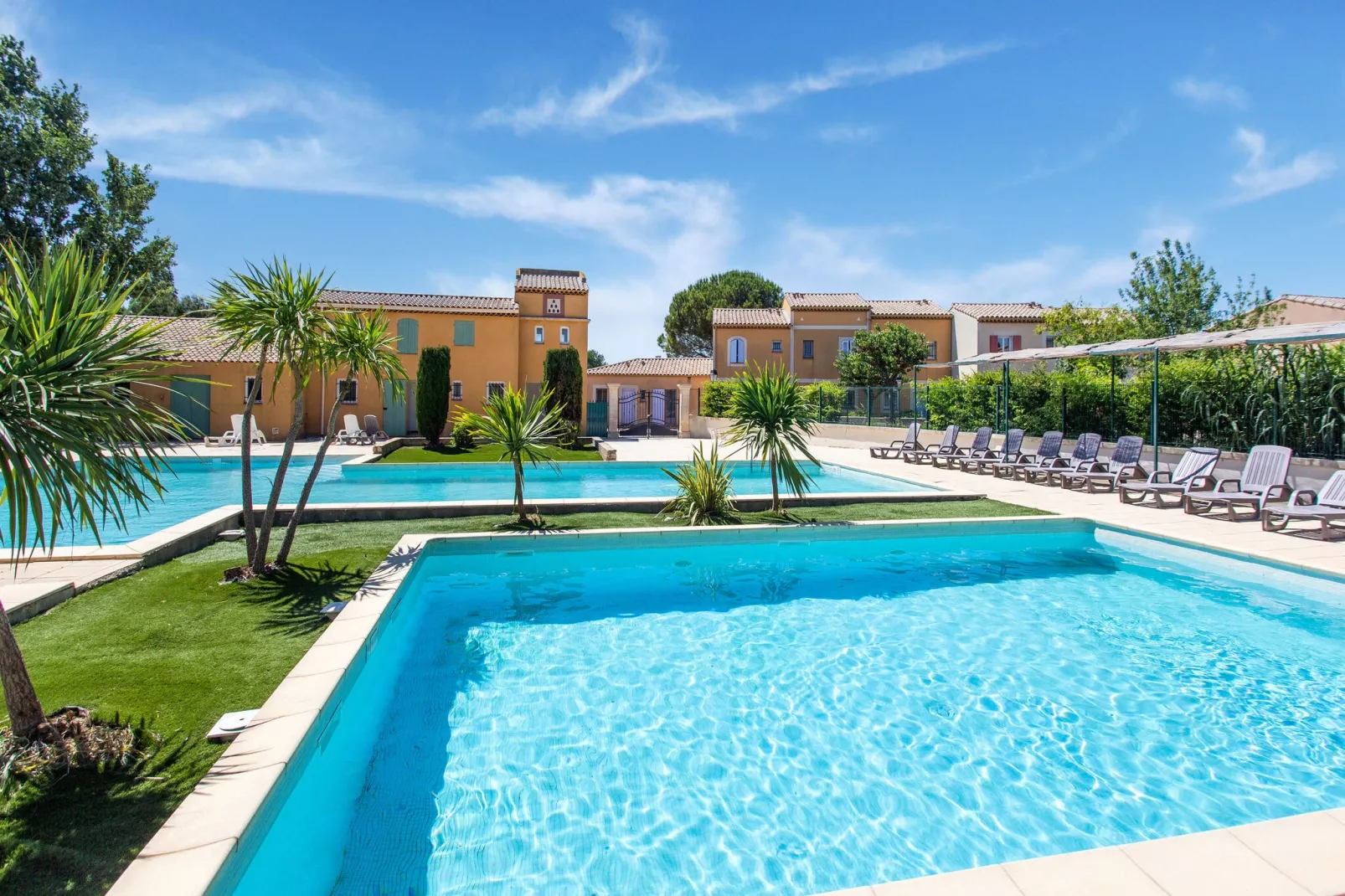 Mazet de Camargue-Pool