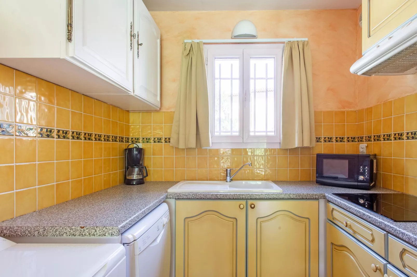 Mazet de Camargue-Kitchen