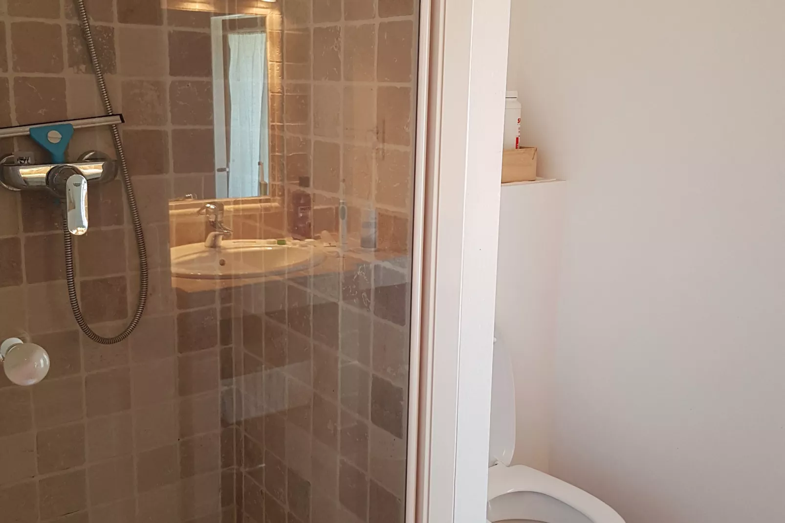 Maison Coste-Bathroom