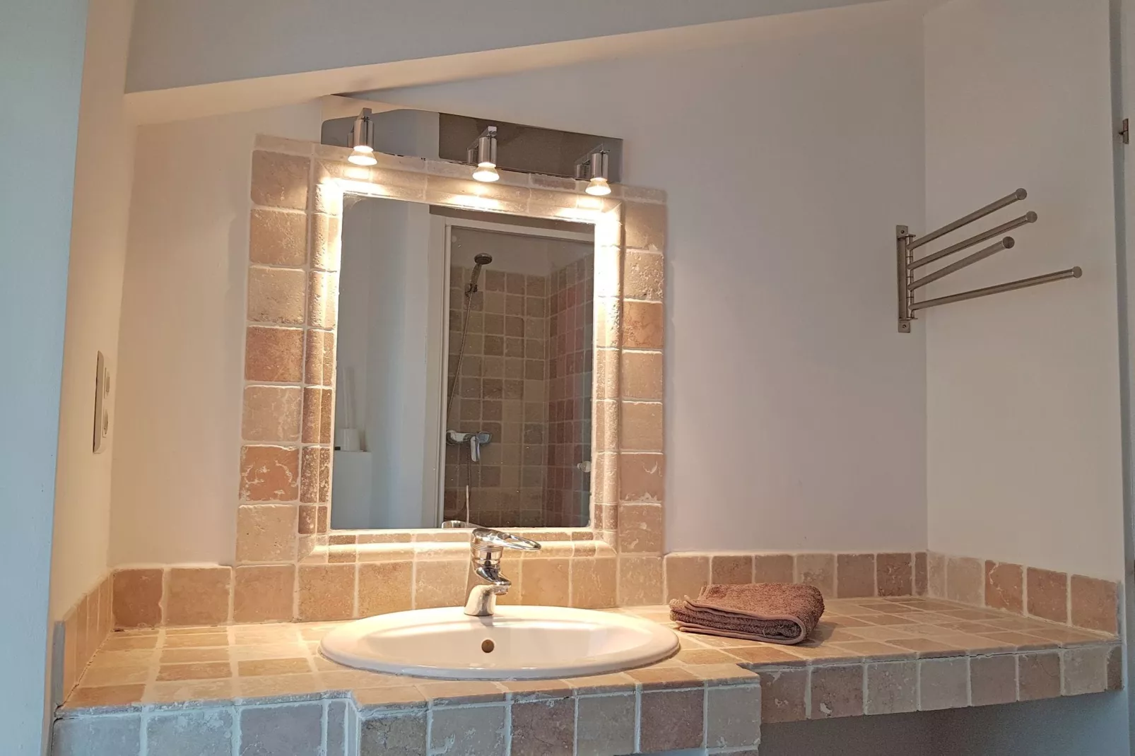 Maison Coste-Bathroom