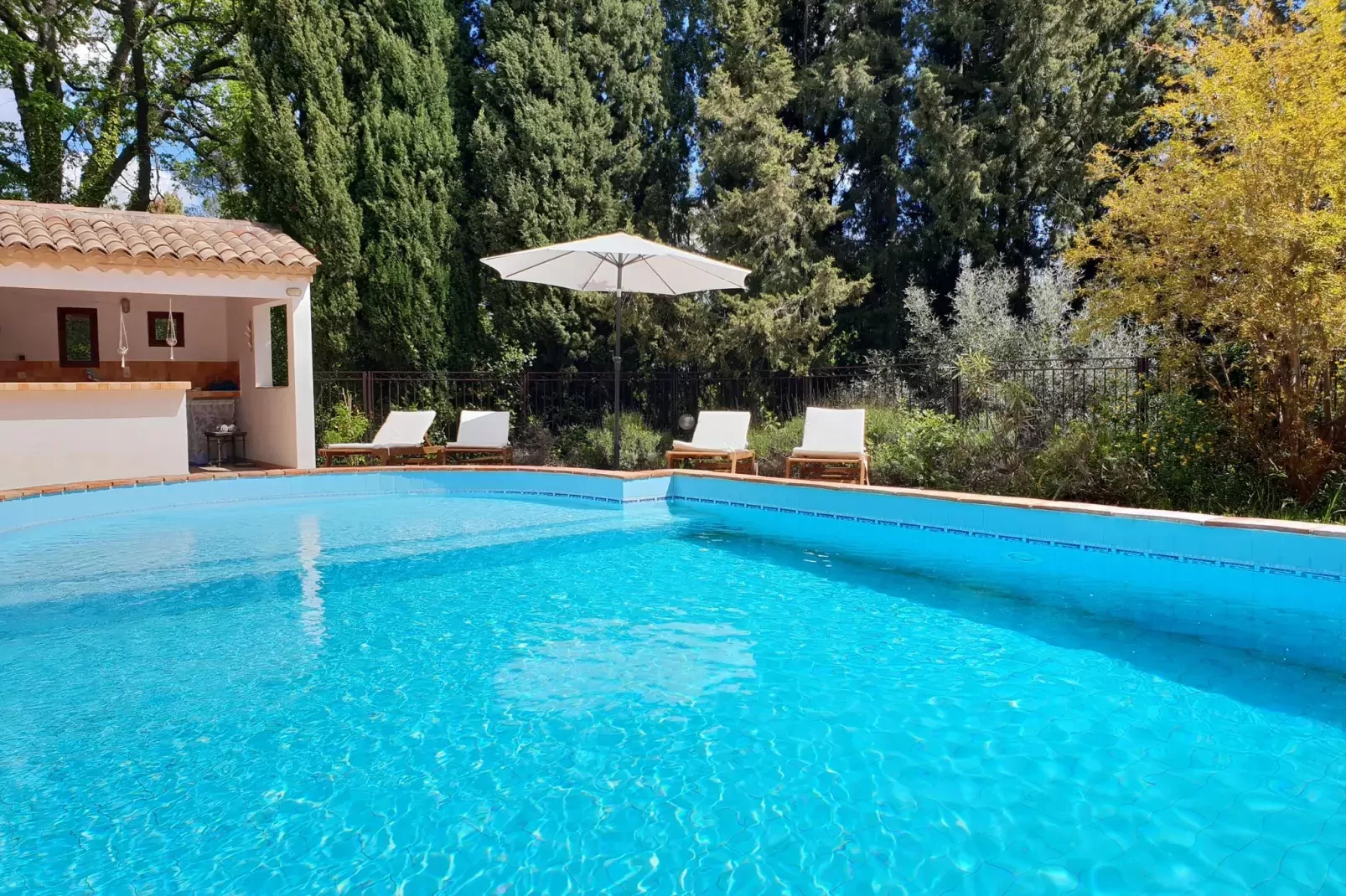 Vieille route de Grasse-Pool